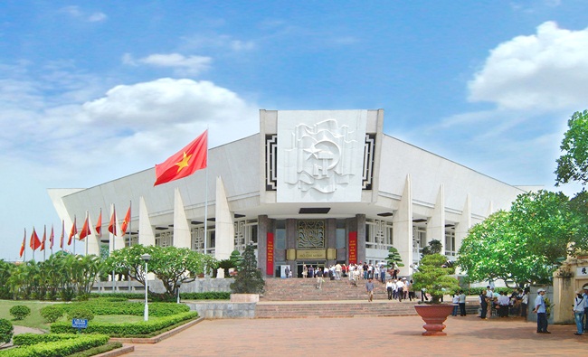 Ho Chi Minh Mausoleum 4