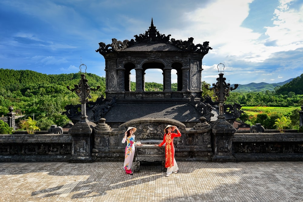 khai dinh tomb 3