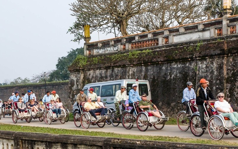 hue cyclo tour