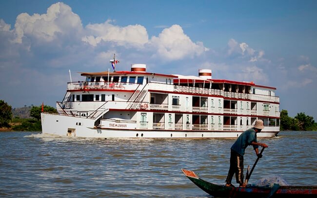 Mekong river cruises