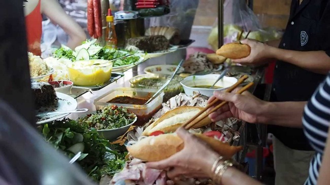 must-try Hoi An street foods 3