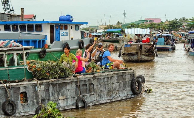 Floating Markets in Mekong Delta 6