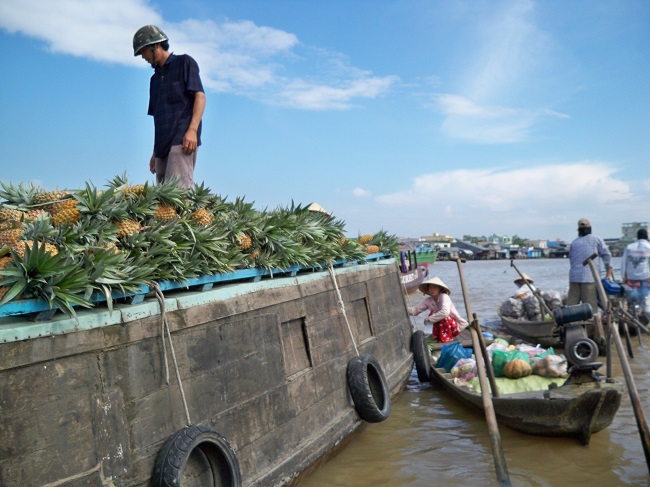 Floating Markets in Mekong Delta 7