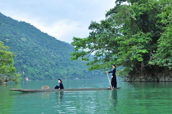 lakes in vietnam 6