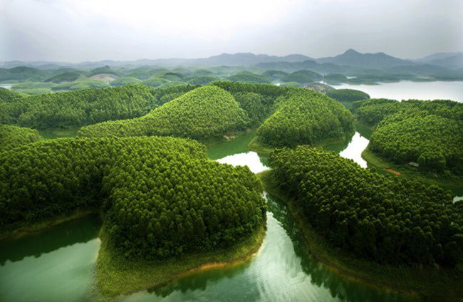 lakes in vietnam 8