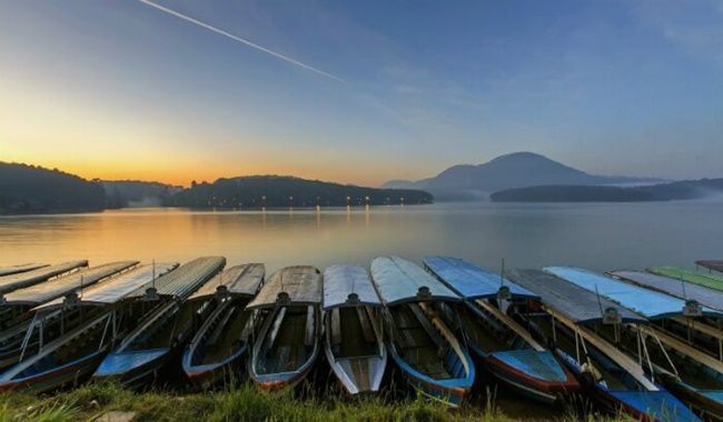 lakes in vietnam 9