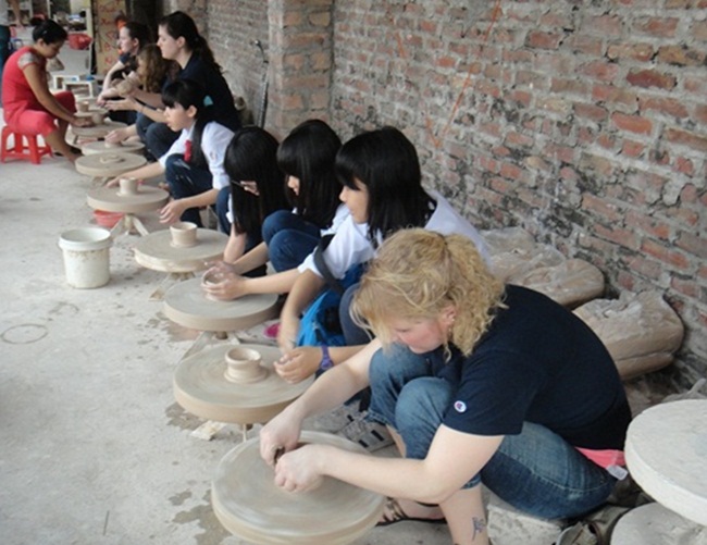 Bat Trang Pottery Village 2