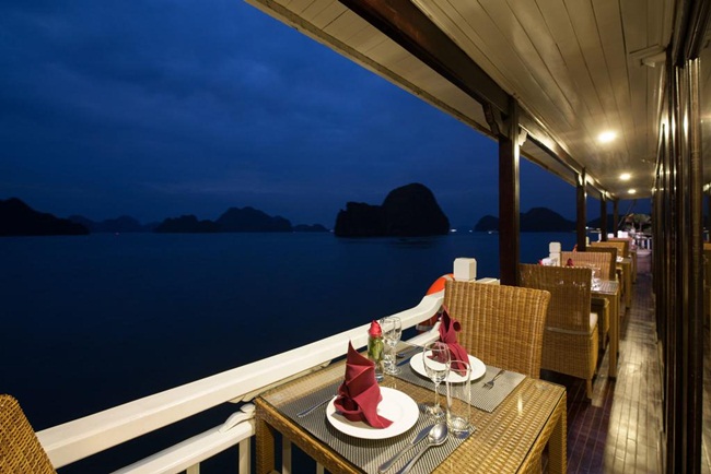 best 3 star cruises in halong bay 14