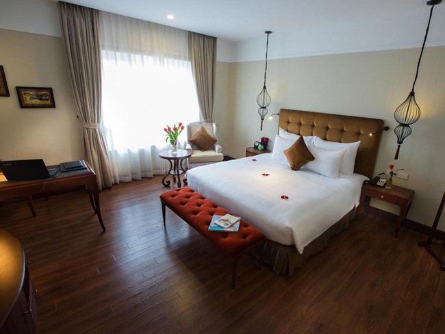 Best 4 Star Hotels in Hanoi Old Quarter 1