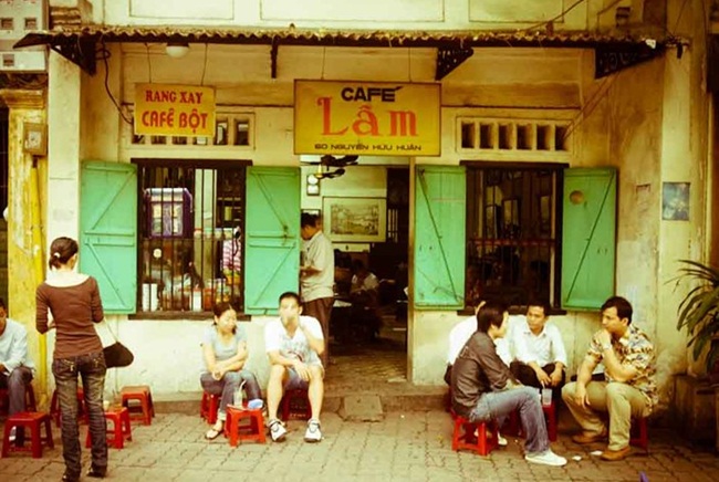 Cafes in Hanoi Old Quarter 9