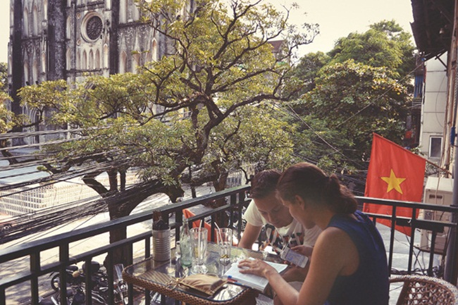 Cafes in Hanoi Old Quarter 21