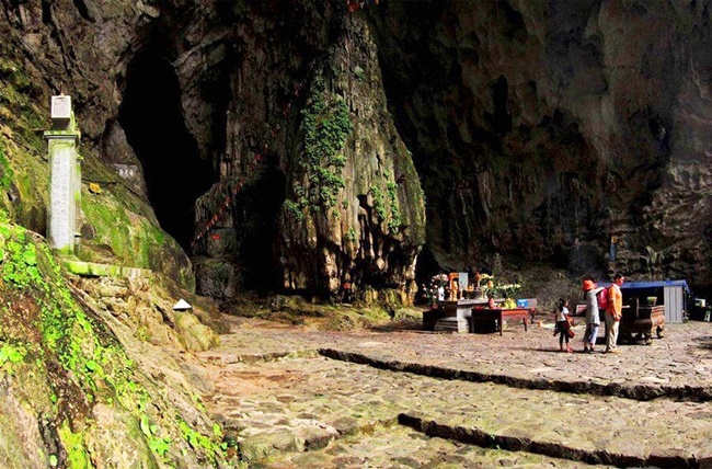  caves in vietnam 8